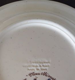 Assiette Vintage reproduction Vieux Moustiers 18 éme siécle