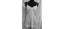 combinaison NEUVE blanche dentelle taille 40/42