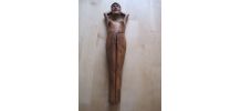 GRAND CASSE NOIX EN BOIS SCULPTÉ   EN FORME DE FEMME NUE
