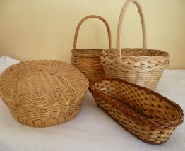 Lot de 4 corbeilles en osier