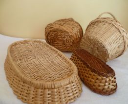 Lot de 4 corbeilles en osier
