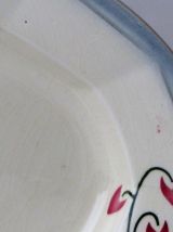 Plat de service en porcelaine opaque