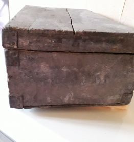 ANCIENNE VALISE EN BOIS