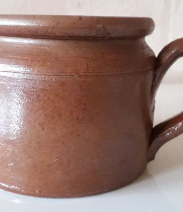 POT EN GRES AVEC ANSE