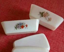 2 BEURRIERS ARCOPAL MOTIF ROSE ROSE ET LISERON