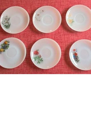 6 TASSES FLEURIES ARCOPAL AVEC SOUS TASSES ASSORTIES
