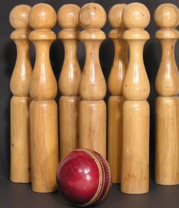Jeu de Bowling Quilles en Bois / Balle de Cricket