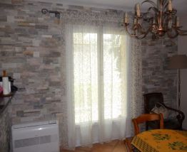 LOT 2 Tringles  fer forge + rideaux
