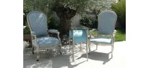 fauteuils voltaires retapissés et console design