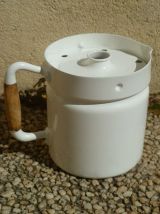 Pot a  lait Aluminium Ancien, peint