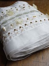 tulle / dentelle grande largeur à poser