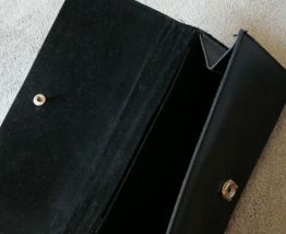 Pochette bleu foncé occasion