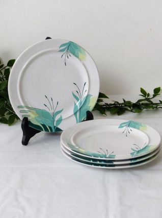 4 assiettes à dessert