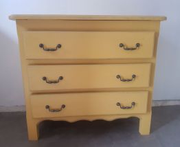 Commode en chêne jaune 3 tiroirs