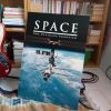Très grand et beau livre sur la conquête spatiale