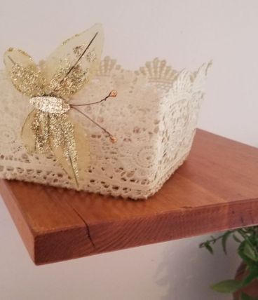 Corbeille en crochet amidoné