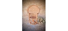 Chaise paon en osier miniature