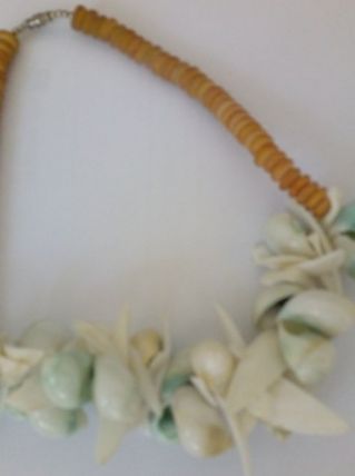 Collier vintage coquillage