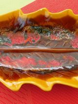 Plat VALLAURIS forme de feuille