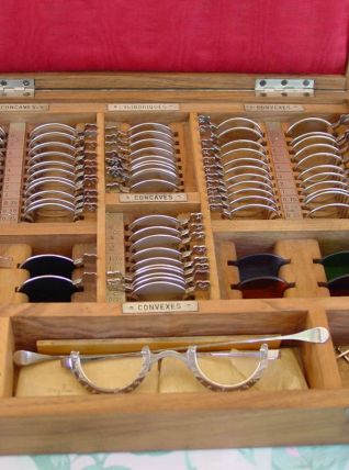 COFFRET D OPHTAMOLOGIE