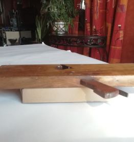 ancien rabot bois 