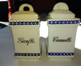 lot ancien pots à épices en faïence art déco 1930