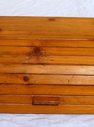 boite  a  pain   en  bois  , ancienne