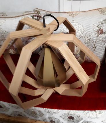 Lustre en bois comme neuf