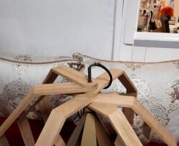 Lustre en bois comme neuf
