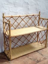 Etagère vintage en rotin
