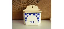 Jolie boîte à sel en porcelaine Badonviller, style Lustucru