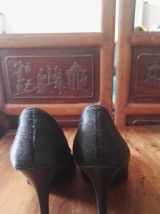 Escarpins noirs, Georges Rech, T. 38, neufs