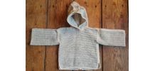 Pull bébé capuche laine beige &amp;amp; écrue, fait main 3 à 6 mois