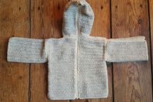 Pull bébé capuche laine beige &amp;amp; écrue, fait main 3 à 6 mois