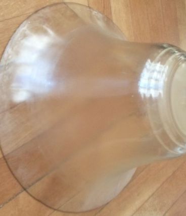 Grande cloche vintage en verre