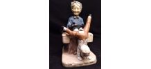 Figurine en biscuit de porcelaine