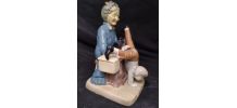 Figurine en biscuit de porcelaine