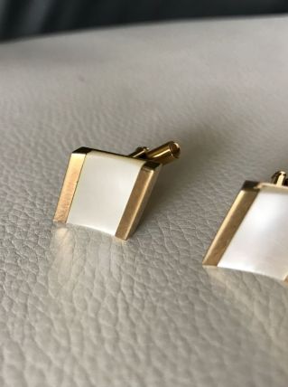 Boutons de manchettes
