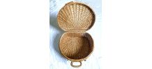 valisette  demi lune, panier enrotin , vintage