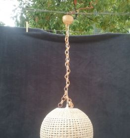lustre en rotin
