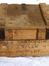 Caisse  a munitions ancienne , Bois