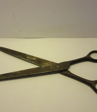 ancienne paire ciseaux de couturière