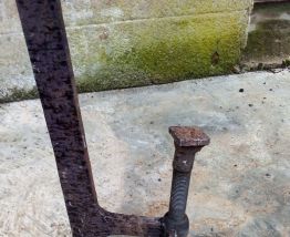 Serre joint en fer forgé de 2m