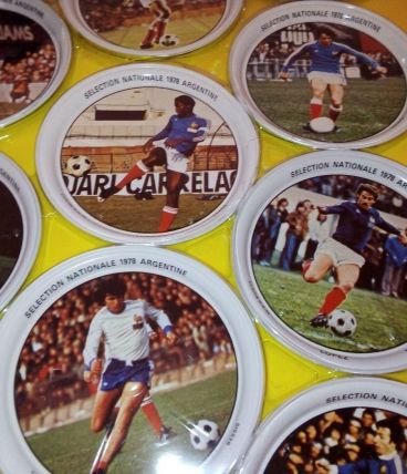 16 coupelles métaliques équipe de france 1978
