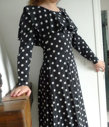 robe cacharel en mousseline de soie , à pois années 70