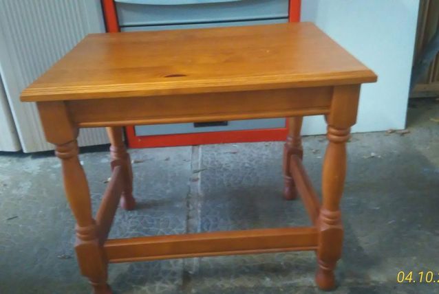 table d'appoint H49 L59  l 42