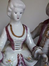 Ancien couple de marquis et marquise en porcelaine