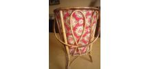 panière en osier avec son tissu d'époque 1970 pour tricot ou