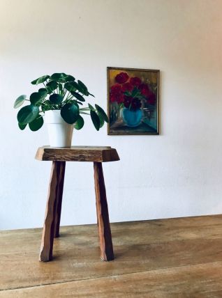 Tabouret ancien en bois brut