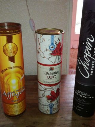 Boites de whisky en métal